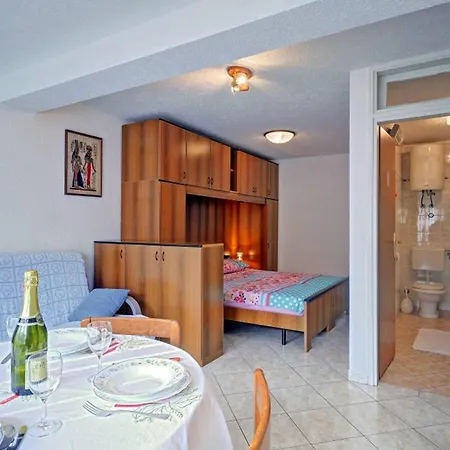 Πανσιόν Cozy Alexandra For Relaxed Vacation Πούλα